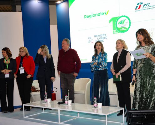 01_Bit_2025_presentazione_Green_Road_Award_10ed_OscarCicloturismo_L_Casellati_e_giuria